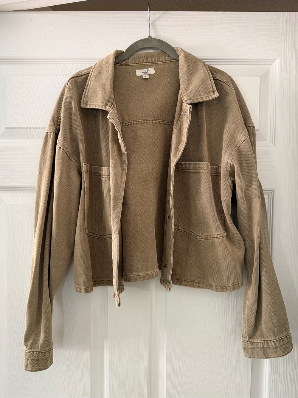 Easel Cropped Utility Jacket in Taupe